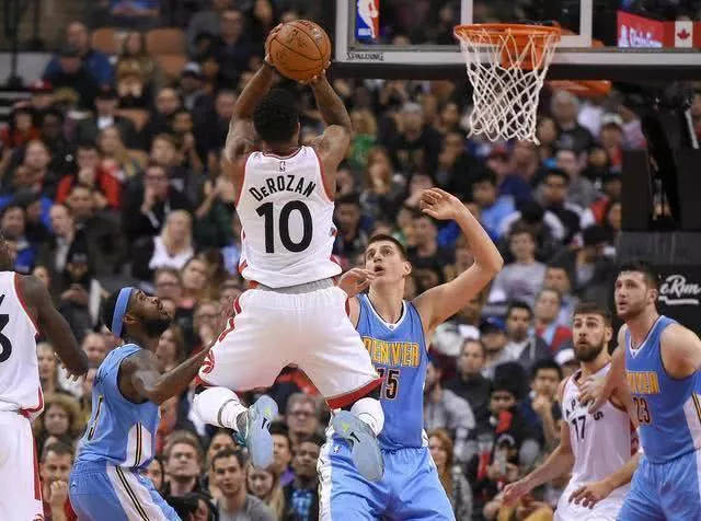 琼斯在独行 琼斯在独行