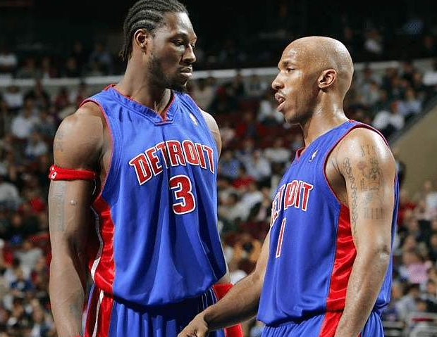 的三后卫出 的三后卫出